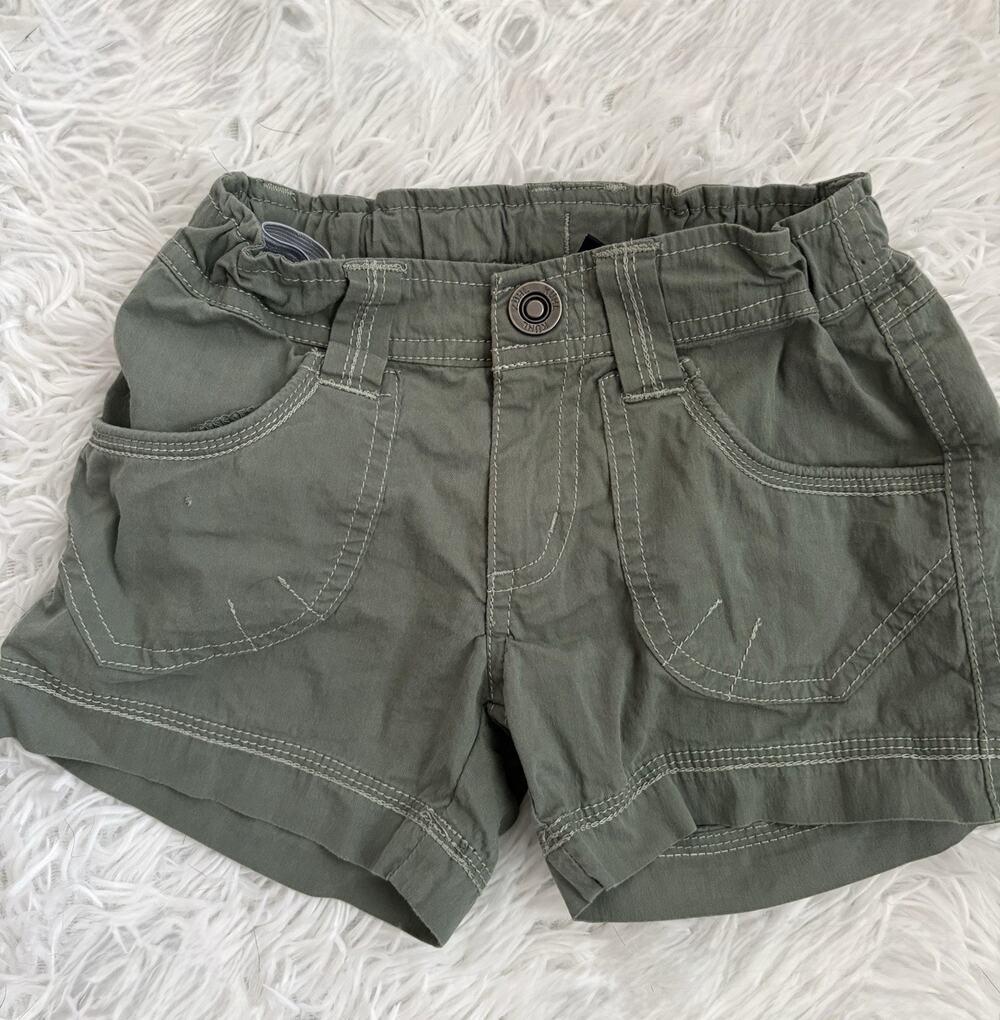 Kuhl Girls 5/6 Classic Active Wear/trail Shorts. Great Pair & Quality